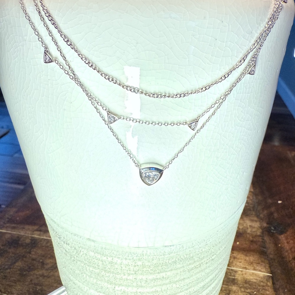 Kendra Scott Silver Layered Crystal Triangle Necklace NWT - Picture 14 of 15